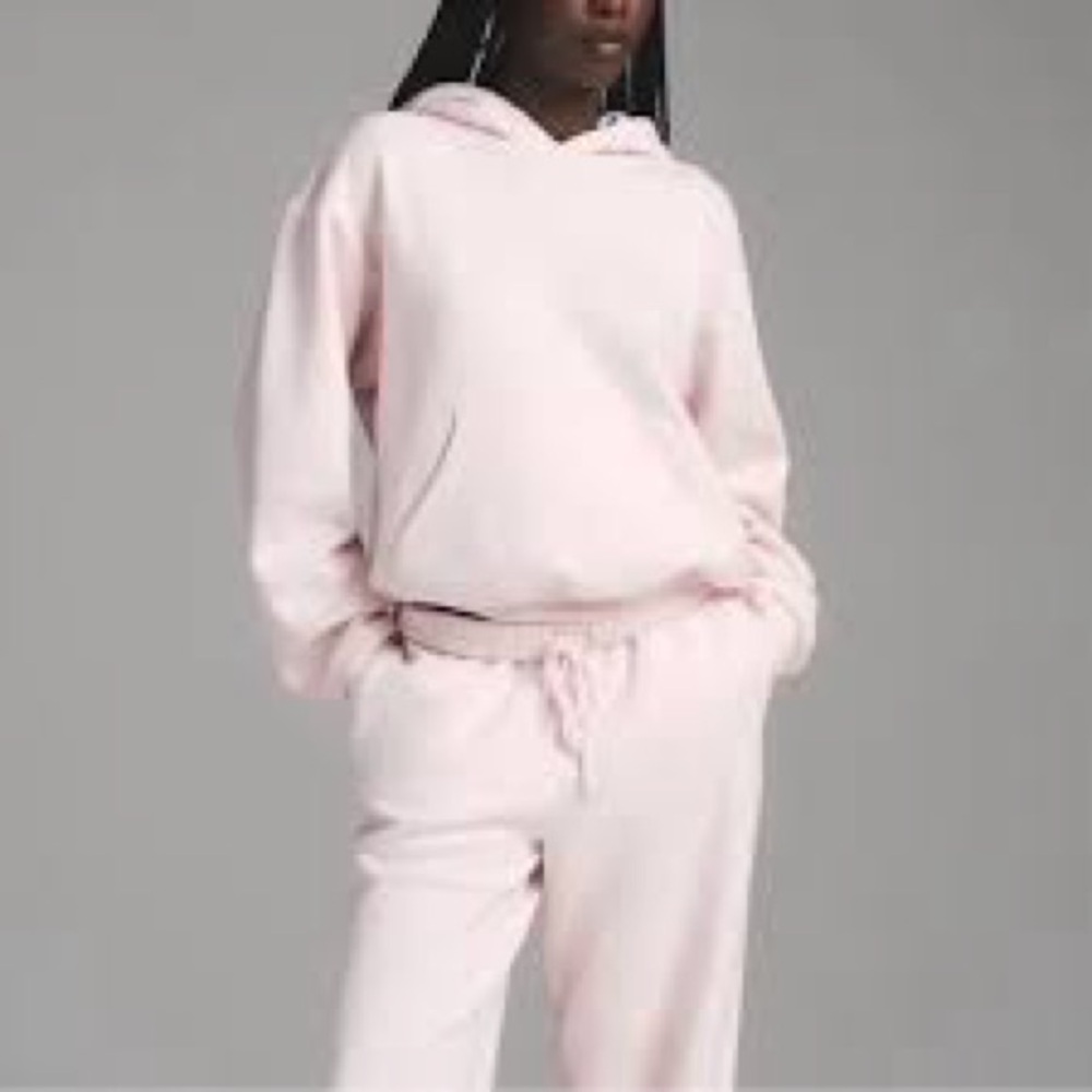 Size S/L - NWT SKIMS pink sweat pant set